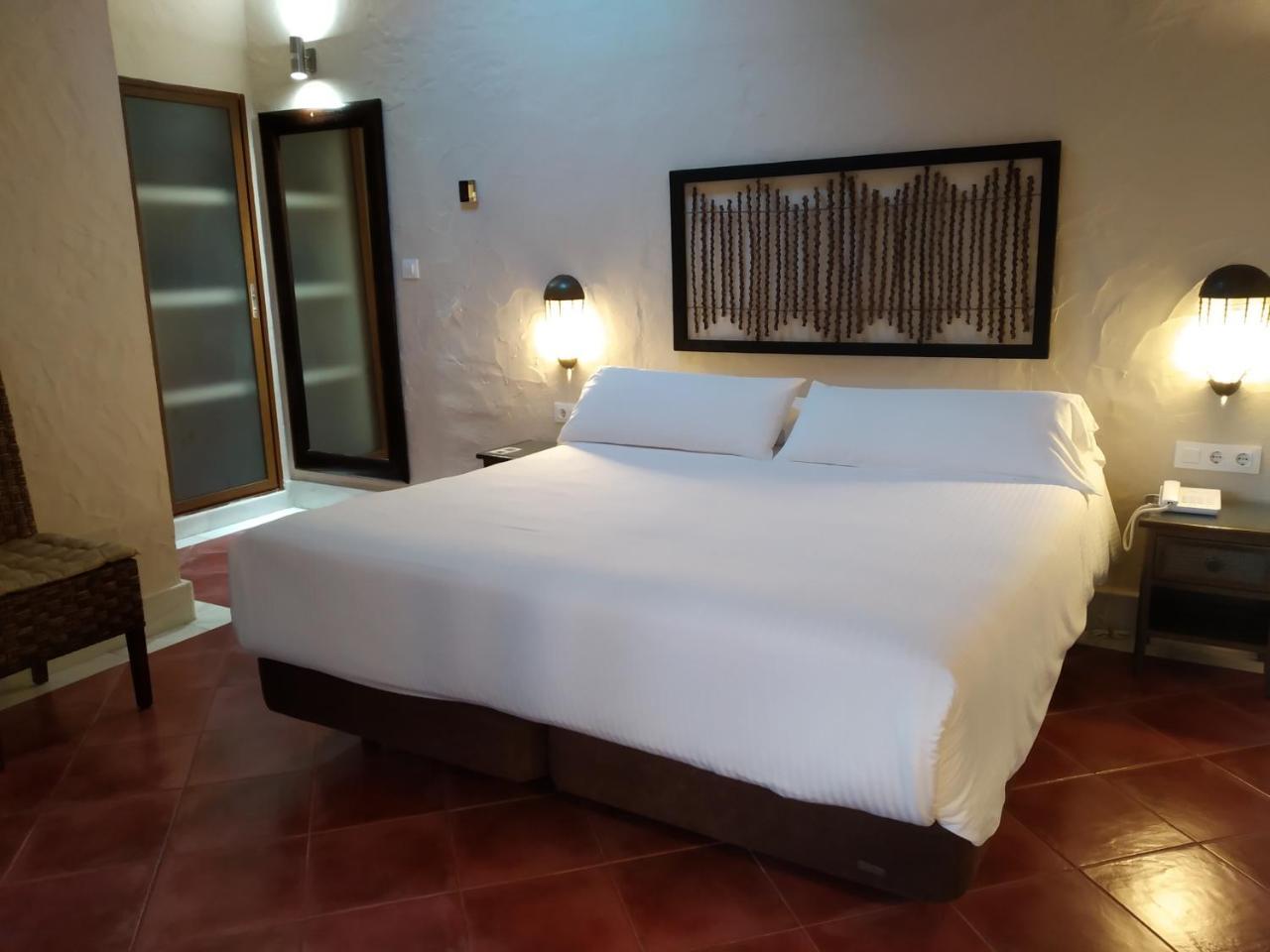 Beach Hotel Dos Mares Tarifa Exteriör bild